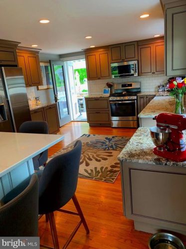 463 School Ln, Harleysville PA  19438-1714 exterior