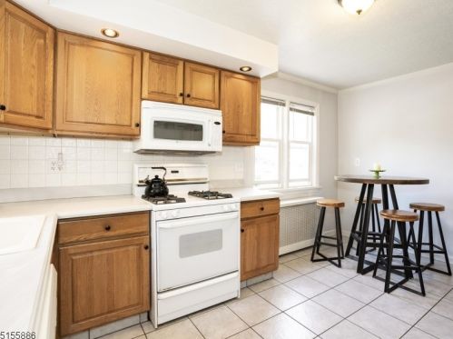 232 Myrtle Ave, Westfield NJ  07090-1516 exterior