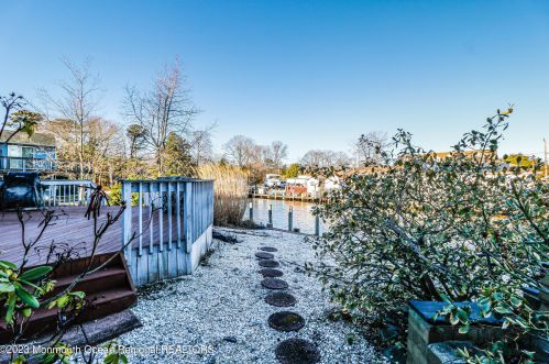 602 Ranger Dr, Lacey NJ  08731-1901 exterior