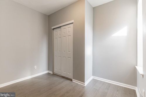 2022 Manton St, Philadelphia PA  19146-4328 exterior