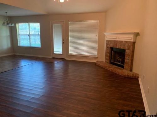 11284 Meadows Dr, Flint TX  75762-6327 exterior