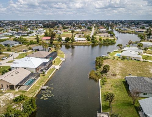 2218 1st Ter, Cape Coral, FL 33909-2313