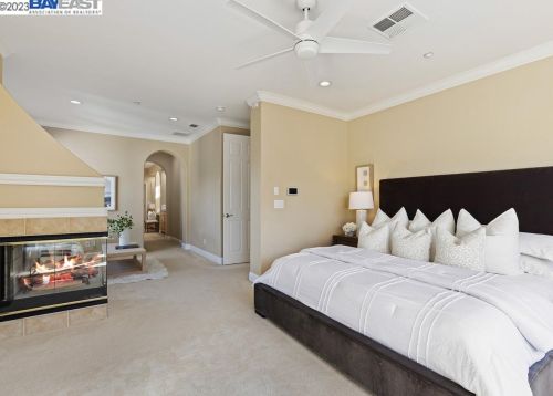 10864 Inspiration Cir, Pleasanton CA  94568-5562 exterior