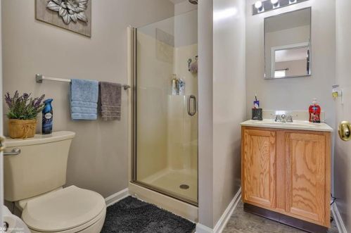 2440 Gillian Ln, Easton PA  18040-5819 exterior