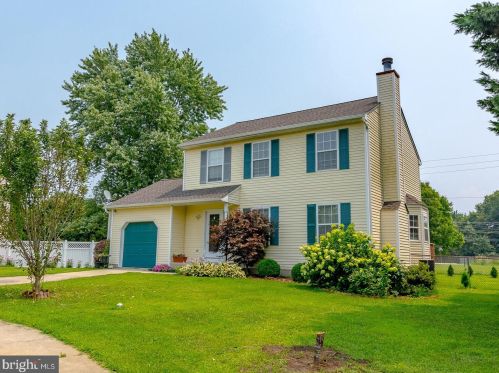 7 Lochview Dr, Bear, DE 19701-1354