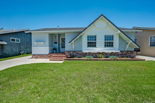 11339 Gradwell St, Lakewood, CA 90715-2025