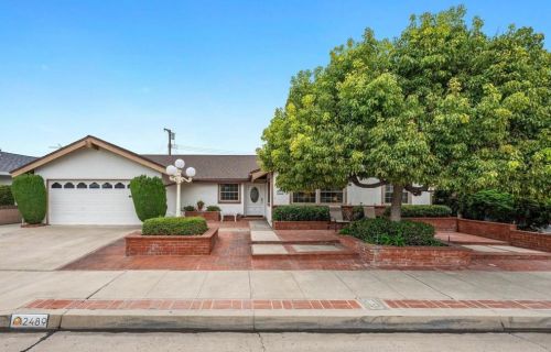 2489 Hartman St, Orange, CA 92865-2720