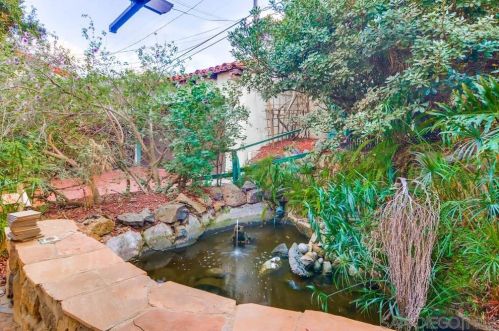 3211 Dumas St, San Diego CA 92106-1317 exterior