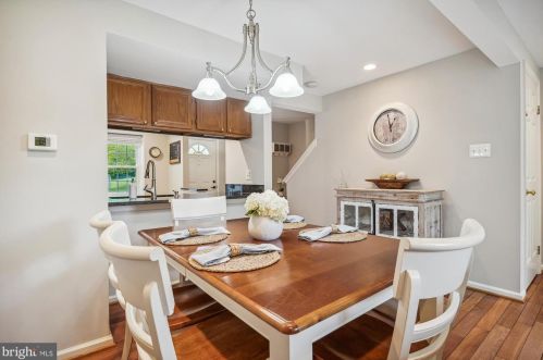8518 Blue Rock Ln, Lorton VA  22079-3062 exterior
