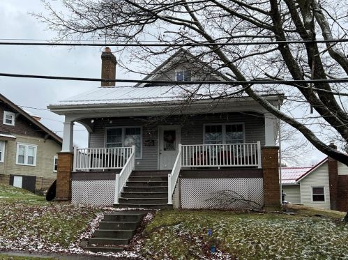 133 Cooper St, Slippery Rock, PA 16057-1214
