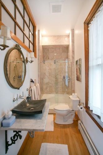 47 Pelham St, Middletown, RI 02840-3018