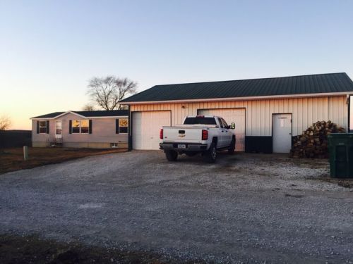 124 Hillcrest Dr, Blockton, IA 50836-8065