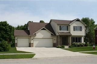 303 Prairie View Dr, Gilbert, IA 50105-1027