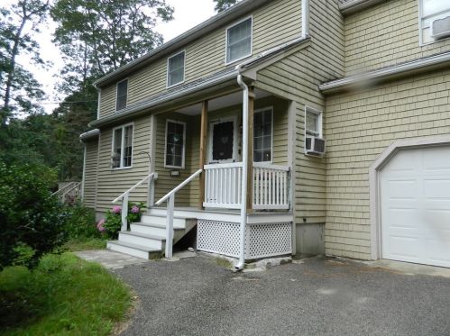 7 Nixon Ave, Plymouth, MA 02360-2145