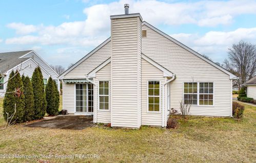 16 Wellington Ln, Lakewood NJ  08701-5736 exterior