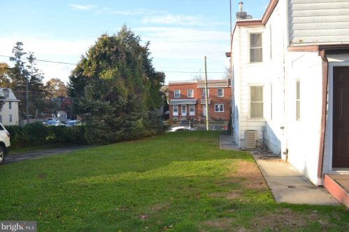 3004 Monroe St, Wilmington, DE 19802-3014