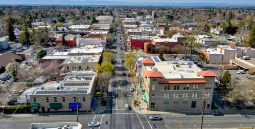 913 Court St, Woodland CA  95695-3520 exterior