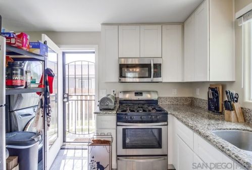 1404 Coolidge Ave, National City CA  91950-4422 exterior