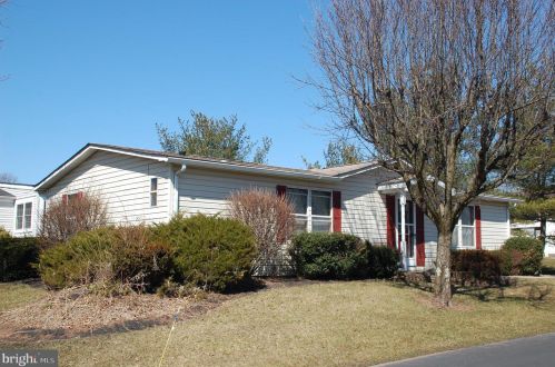 104 Deerfield Dr, Souderton, PA 18964-1911