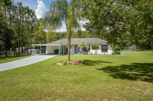 10702 Ohio Ave, Thonotosassa, FL 33592-2856