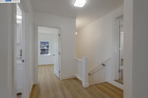 1802 88th Ave, Oakland CA  94621-1008 exterior