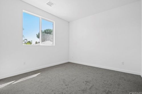 17316 Lemay St, Van Nuys CA 91406-5400 exterior