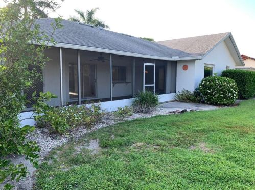 24865 Carnoustie Ct, Bonita Springs, FL 34135-7656