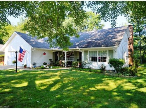 183 Tamarack Dr, Berea, OH 44017-1432