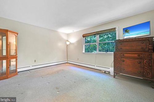 826 Pinewood Dr, Primrose PA 17901-9544 exterior