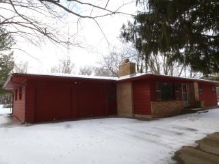 679 Jacobus Rd, Edgerton, WI 53534-9379