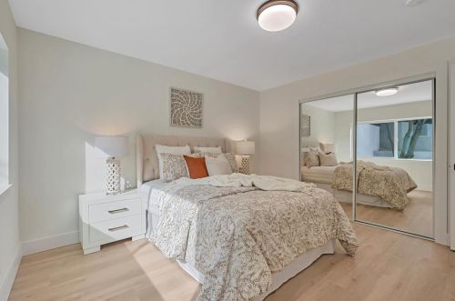 972 Glennan Dr, Redwood City CA  94061-1126 exterior