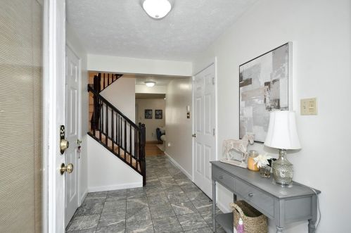 35 Hemingway St, Pittsburgh, PA 15213-1145