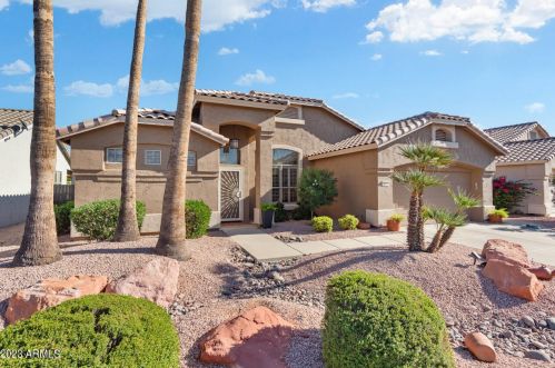 17807 Encanto Dr, Sun City, AZ 85374-3025