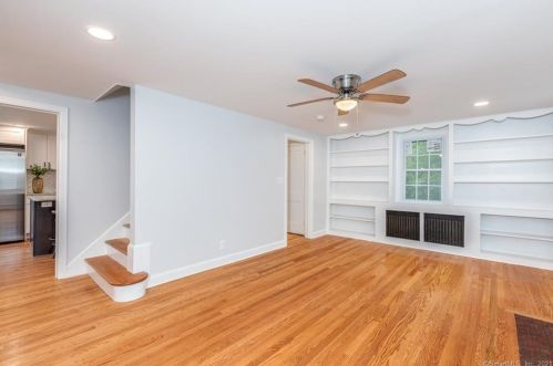 55 Forest St, Hartford CT  06118-2311 exterior