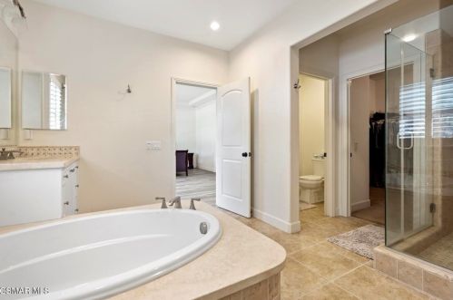 31 Tall Cedars, Irvine CA  92620-3669 exterior