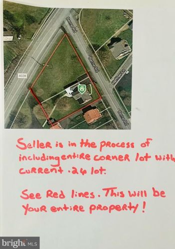 6 Berne Rd, Moselem, PA 19526-8906