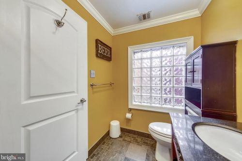 1826 18th St, Washington DC 20009-1707 exterior