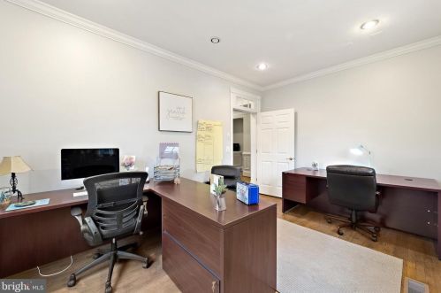 213 Loudoun St, Leesburg VA exterior