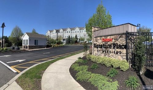 28 Aster Ln, Outwater NJ  07026-3562 exterior