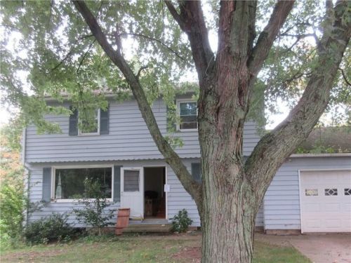 2523 Walworth Rd, Macedon, NY 14502-9127