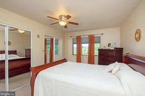 1404 Southwind Way, Dresher PA  19025-1026 exterior