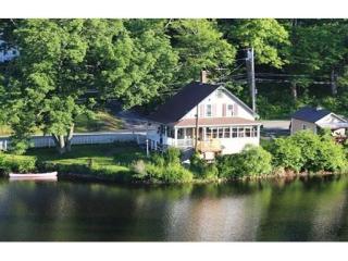 47 River St, Mason, NH 03048-3227