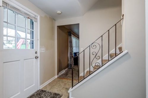 3207 Laurel Dr, Glenshaw, PA 15116-1115
