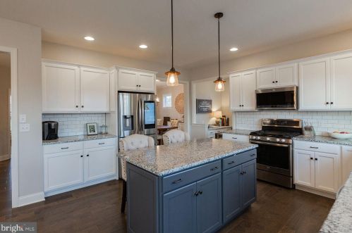 518 Delp Rd, Lancaster PA  17601-2956 exterior