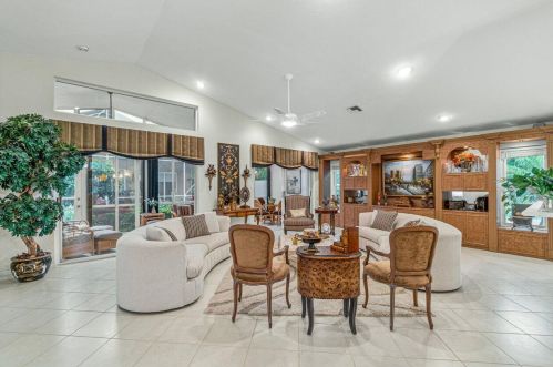 11592 Pallas Dr, Boynton Beach, FL 33437-6427