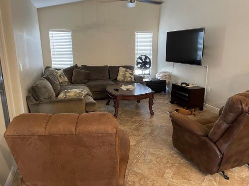 204 Clyburn St, Marco Island FL  34145-4682 exterior