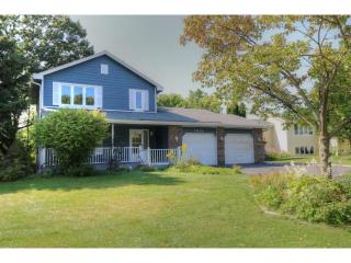 3825 Westbury Dr, Saint Paul, MN 55123-2077