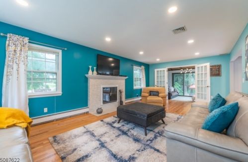 30 Friar Rd, Greystone Park, NJ 07950-3022