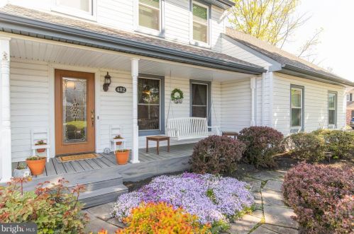 482 Stanford Rd, Fairless Hills, PA 19030-4011