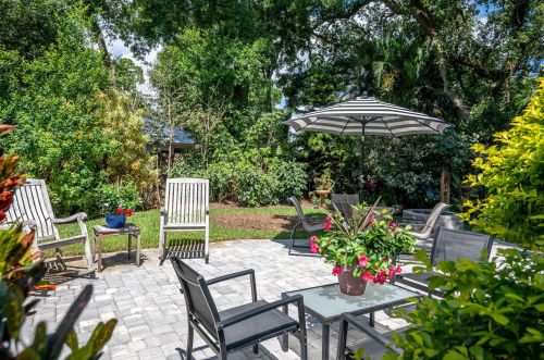 2045 27th Ave, Vero Beach FL  32960-3010 exterior